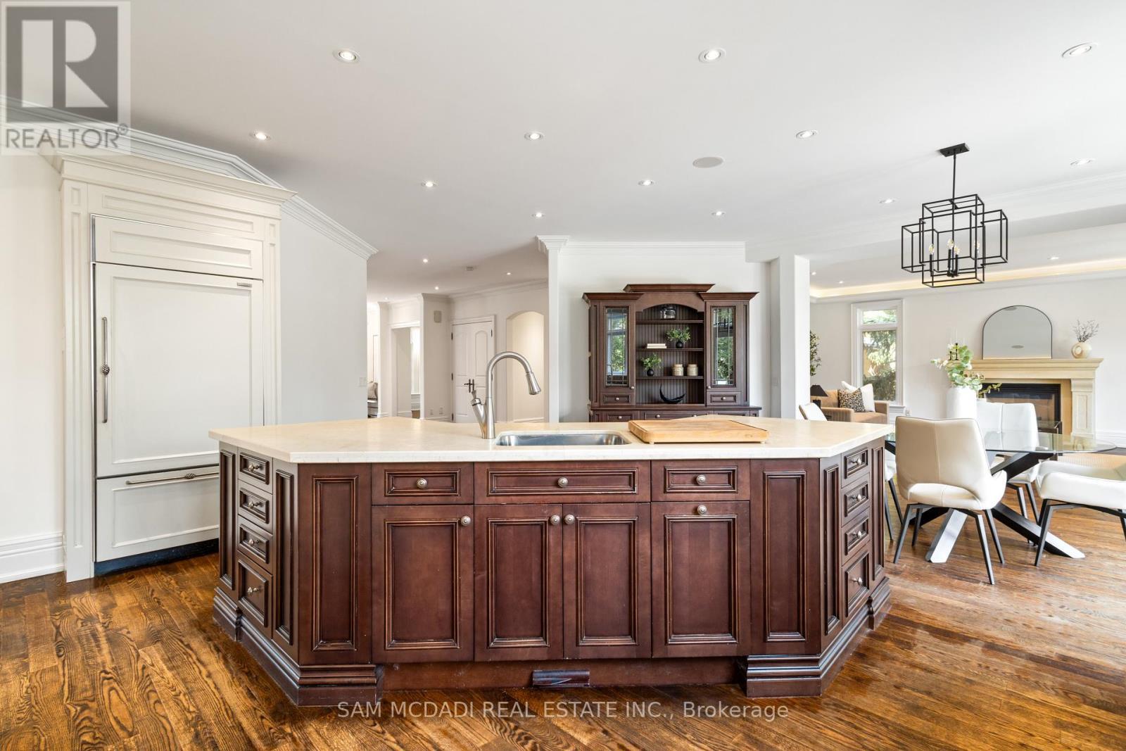 1173 Woodeden Drive, Mississauga, ON - Indoor Photo Showing Kitchen