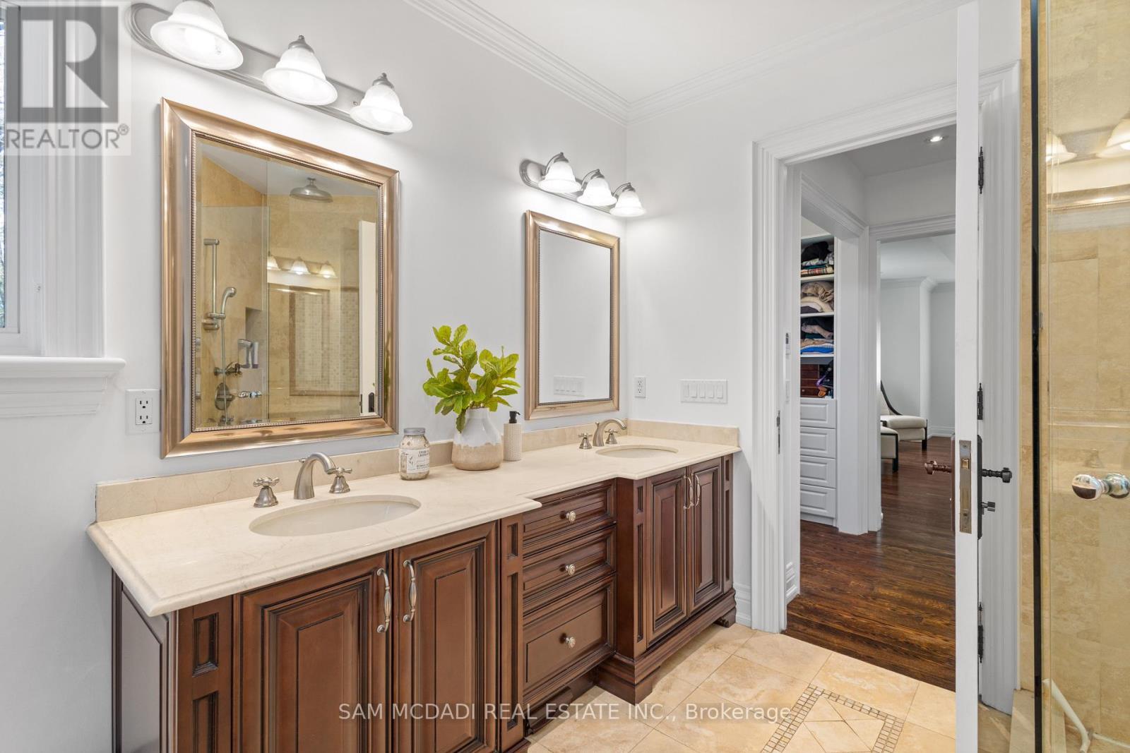 1173 Woodeden Drive, Mississauga, ON - Indoor Photo Showing Bathroom