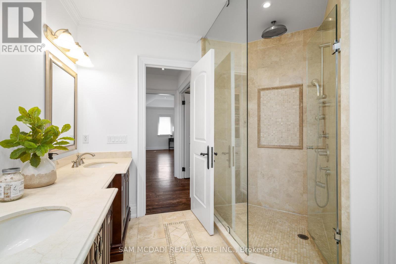 1173 Woodeden Drive, Mississauga, ON - Indoor Photo Showing Bathroom