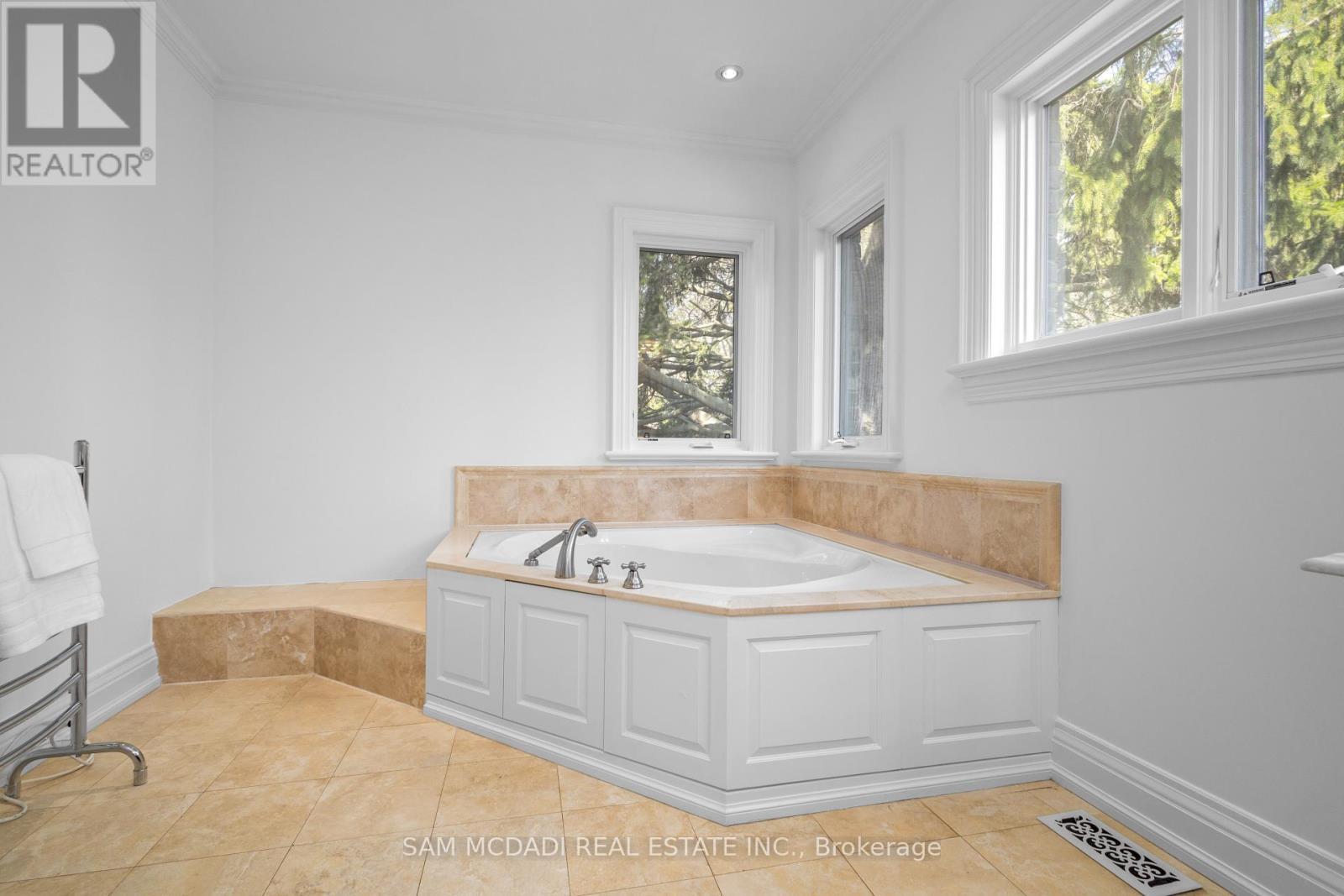 1173 Woodeden Drive, Mississauga, ON - Indoor Photo Showing Bathroom