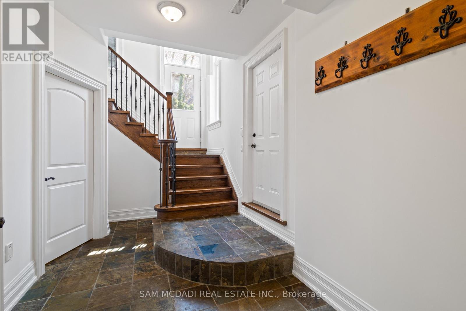 1173 Woodeden Drive, Mississauga, ON - Indoor Photo Showing Other Room