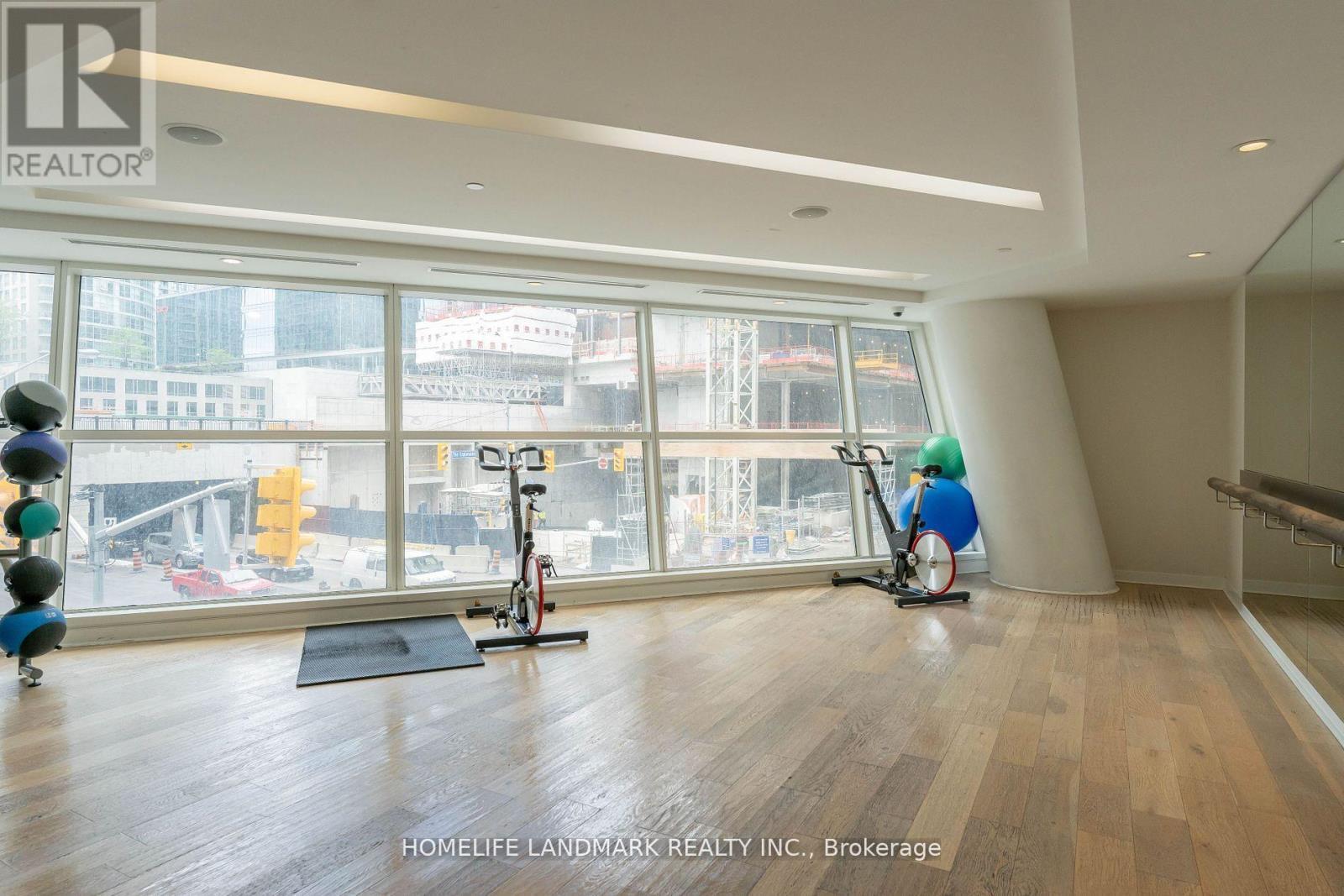 1107 - 8 The Esplanade, Toronto, ON - Indoor Photo Showing Gym Room