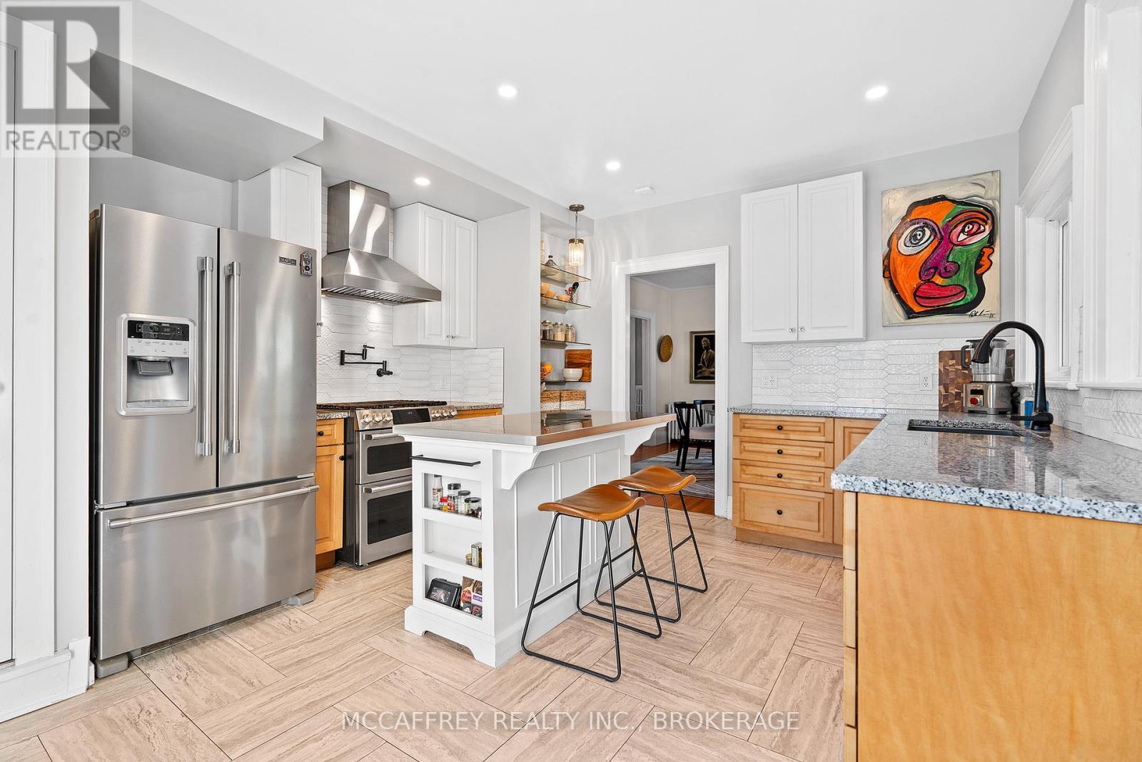 442 Dundas Street W, Greater Napanee (Greater Napanee), ON - Indoor Photo Showing Kitchen With Upgraded Kitchen