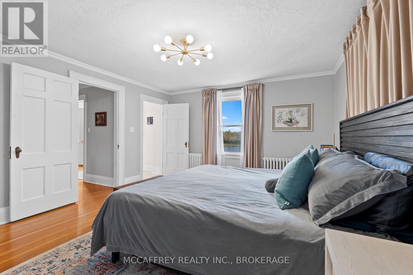 442 Dundas Street W, Greater Napanee (Greater Napanee), ON - Indoor Photo Showing Bedroom