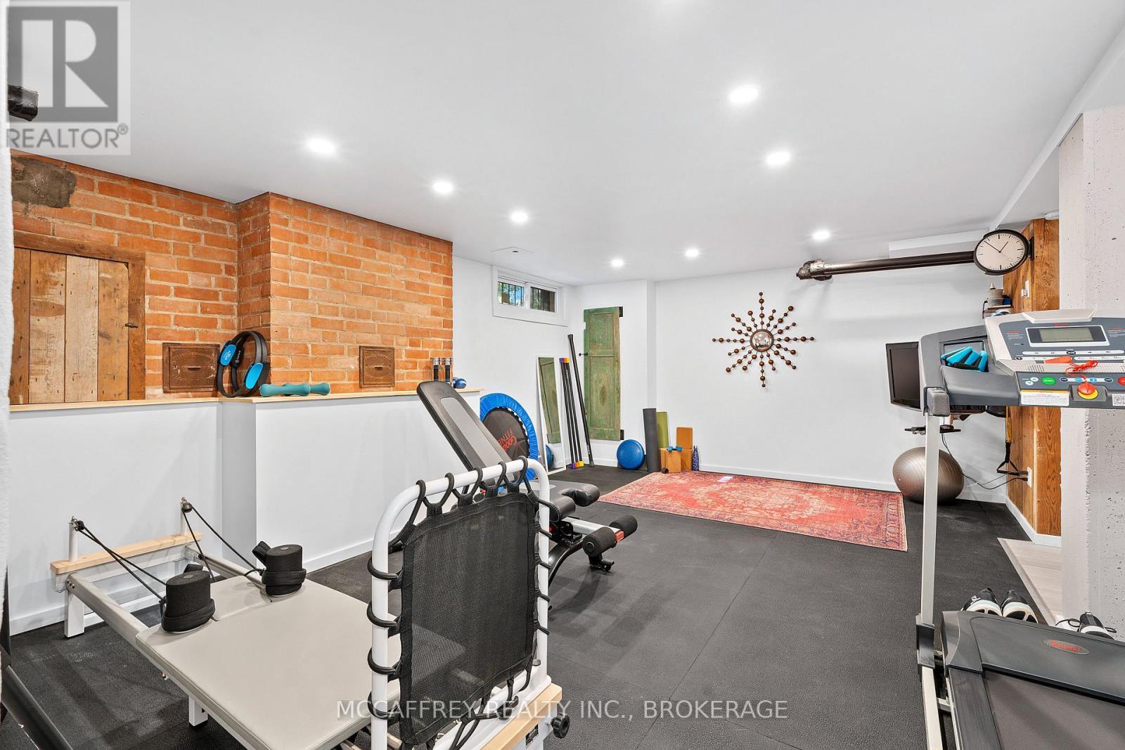 442 Dundas Street W, Greater Napanee (Greater Napanee), ON - Indoor Photo Showing Gym Room