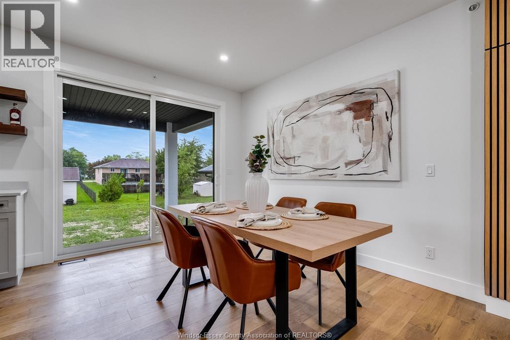 8319 Annie, Mcgregor, ON - Indoor Photo Showing Dining Room