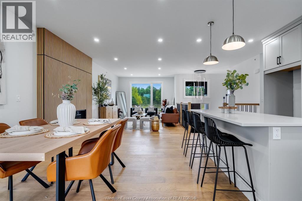 8319 Annie, Mcgregor, ON - Indoor Photo Showing Dining Room