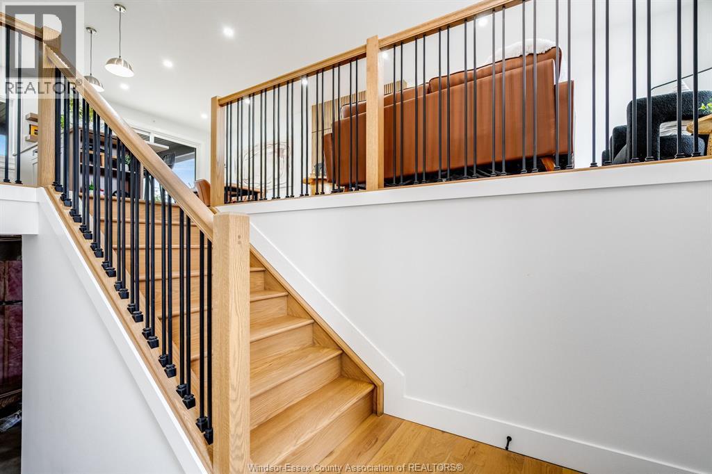 8319 Annie, Mcgregor, ON - Indoor Photo Showing Other Room