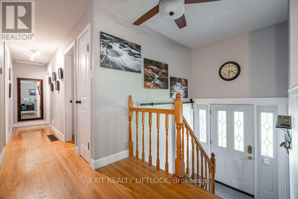 39 Beechwood Drive, Peterborough (Monaghan Ward 2), ON - Indoor Photo Showing Other Room
