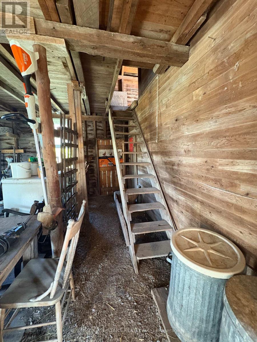 412 Cooper Road, Madoc, ON - Indoor Photo Showing Other Room