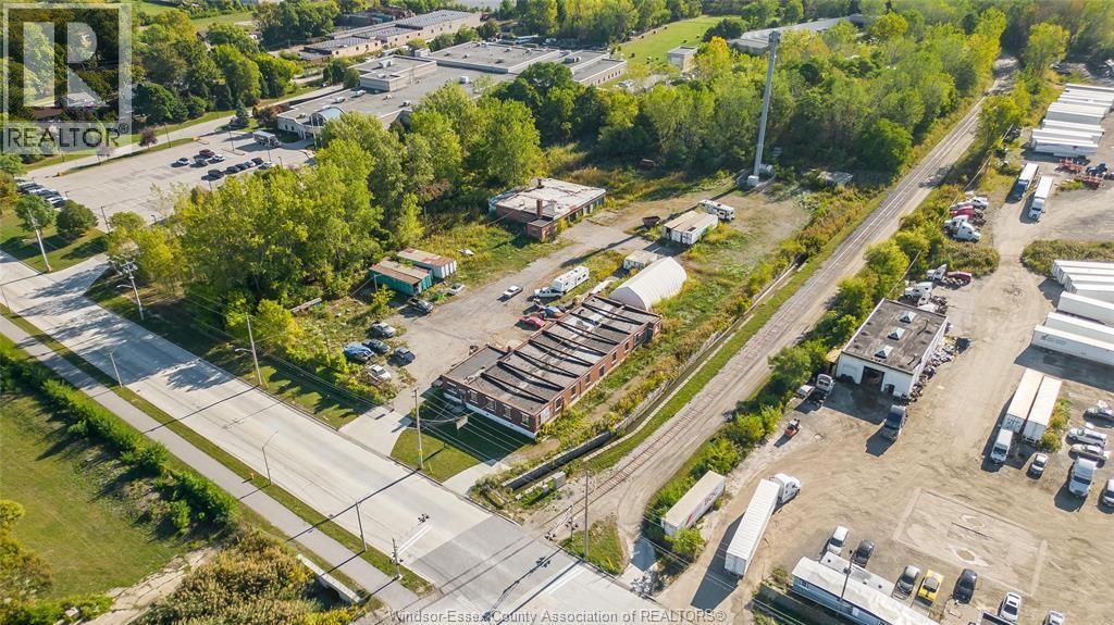 4027 Sandwich Street, Windsor, ON