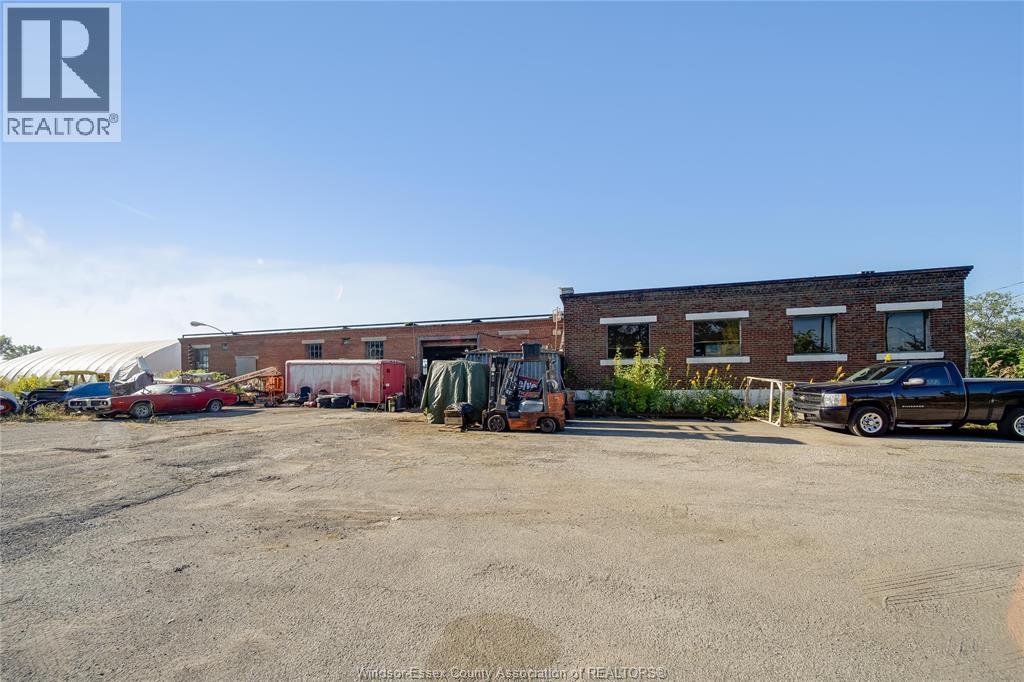 4027 Sandwich Street, Windsor, ON