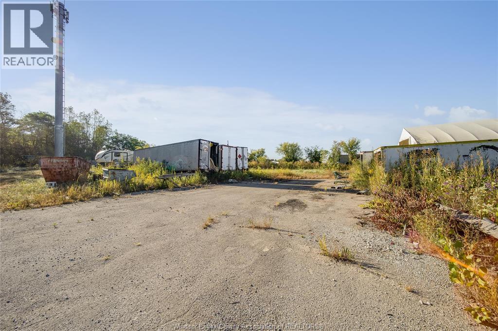 4027 Sandwich Street, Windsor, ON