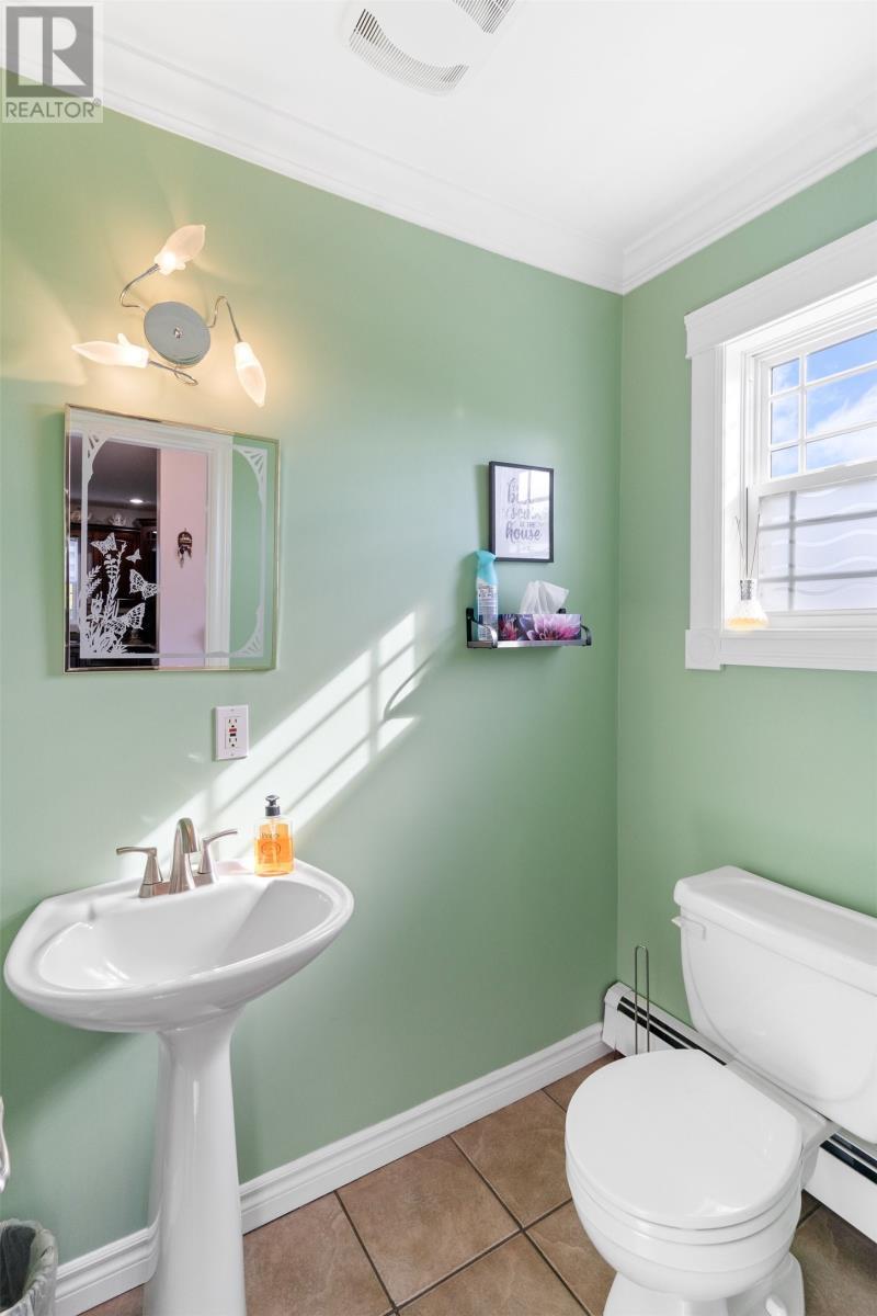 250 Main Street, Embree, NL - Indoor Photo Showing Bathroom