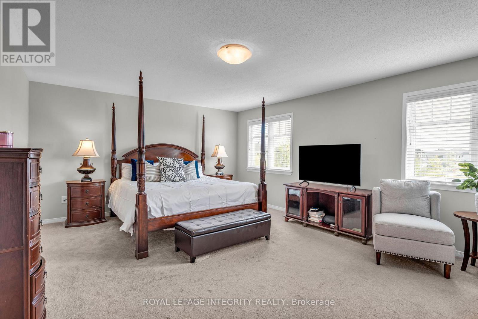 Master Bedroom - 367 Andalusian Crescent, Ottawa, ON - Indoor Photo Showing Bedroom