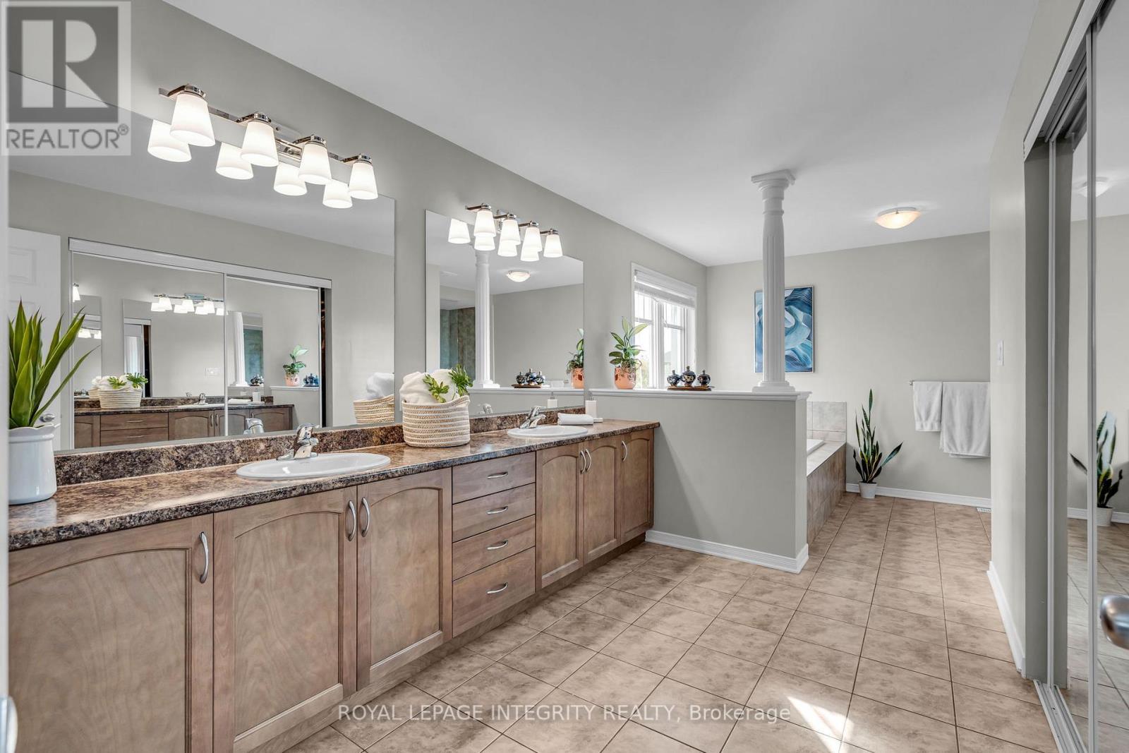 Ensuite 5pcs - 367 Andalusian Crescent, Ottawa, ON - Indoor