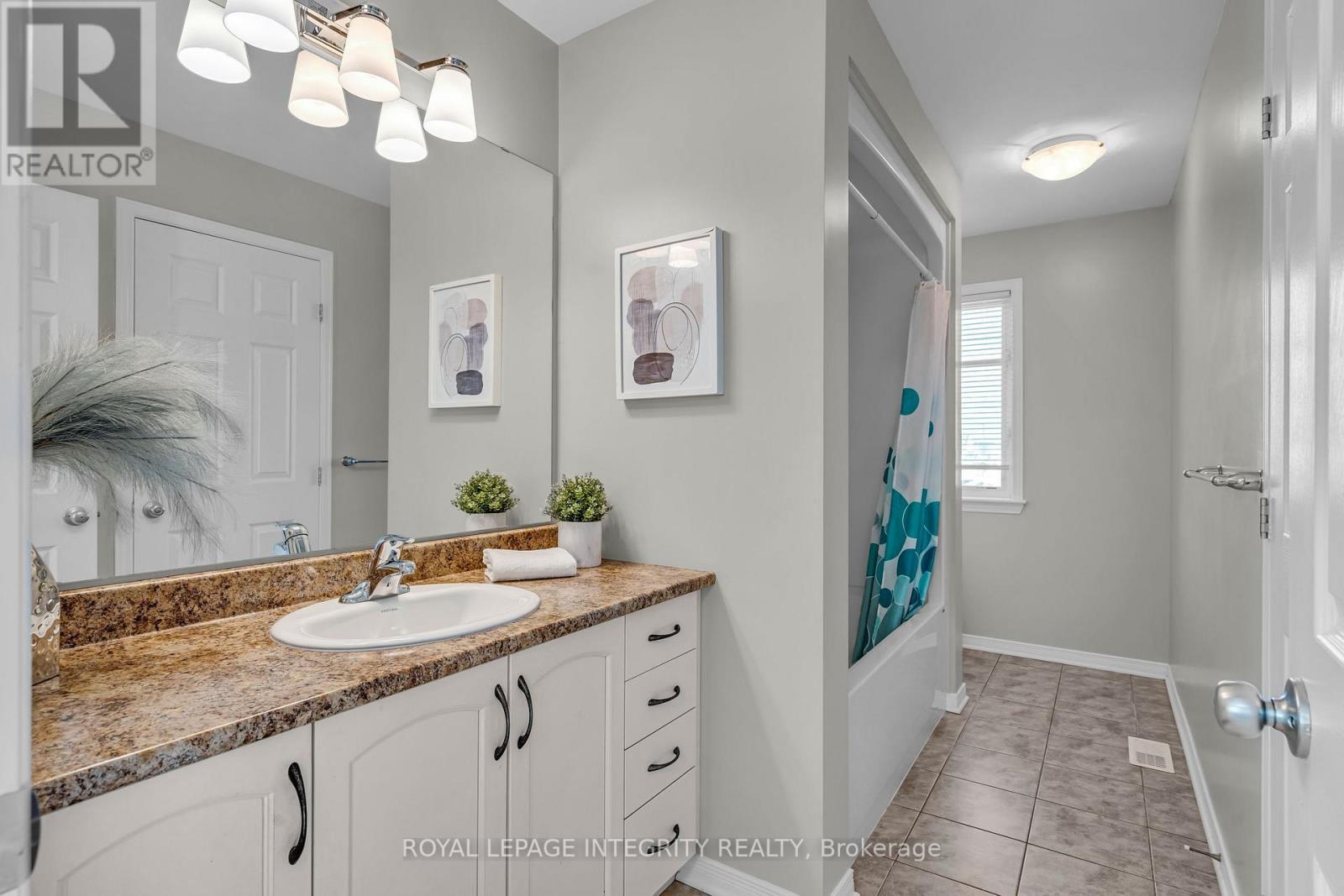 367 Andalusian Crescent, Ottawa, ON - Indoor Photo Showing Bathroom