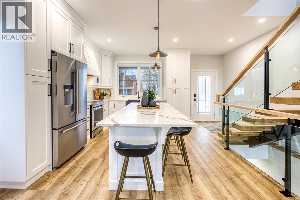 198 Bright Street, Sarnia, ON - Indoor