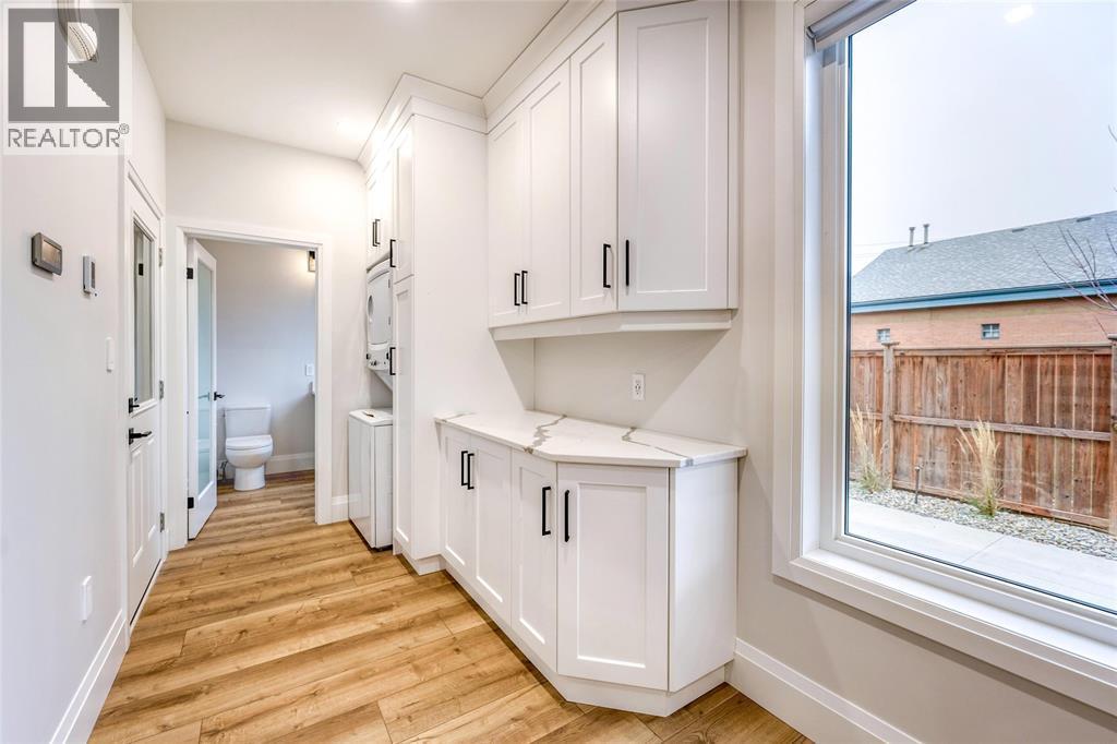 198 Bright Street, Sarnia, ON - Indoor Photo Showing Laundry Room
