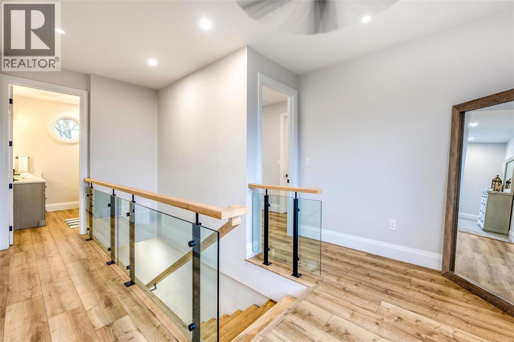 198 Bright Street, Sarnia, ON - Indoor Photo Showing Other Room