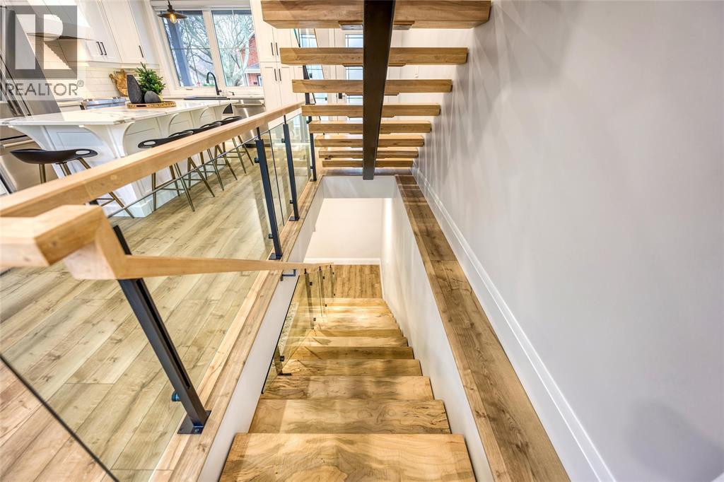 198 Bright Street, Sarnia, ON - Indoor Photo Showing Other Room