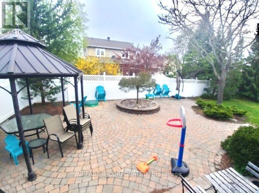1148 Meadowcroft Crescent, Ottawa, ON - Outdoor