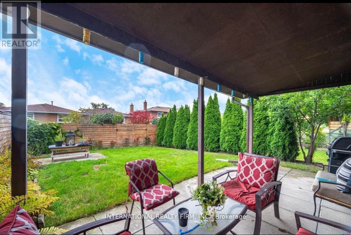 4103 Clevedon Drive, Mississauga, ON - Outdoor With Deck Patio Veranda