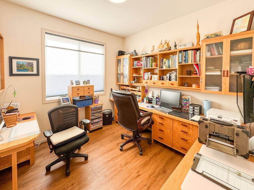 11-2 Royal Ann Court, Osoyoos, BC - Indoor Photo Showing Office