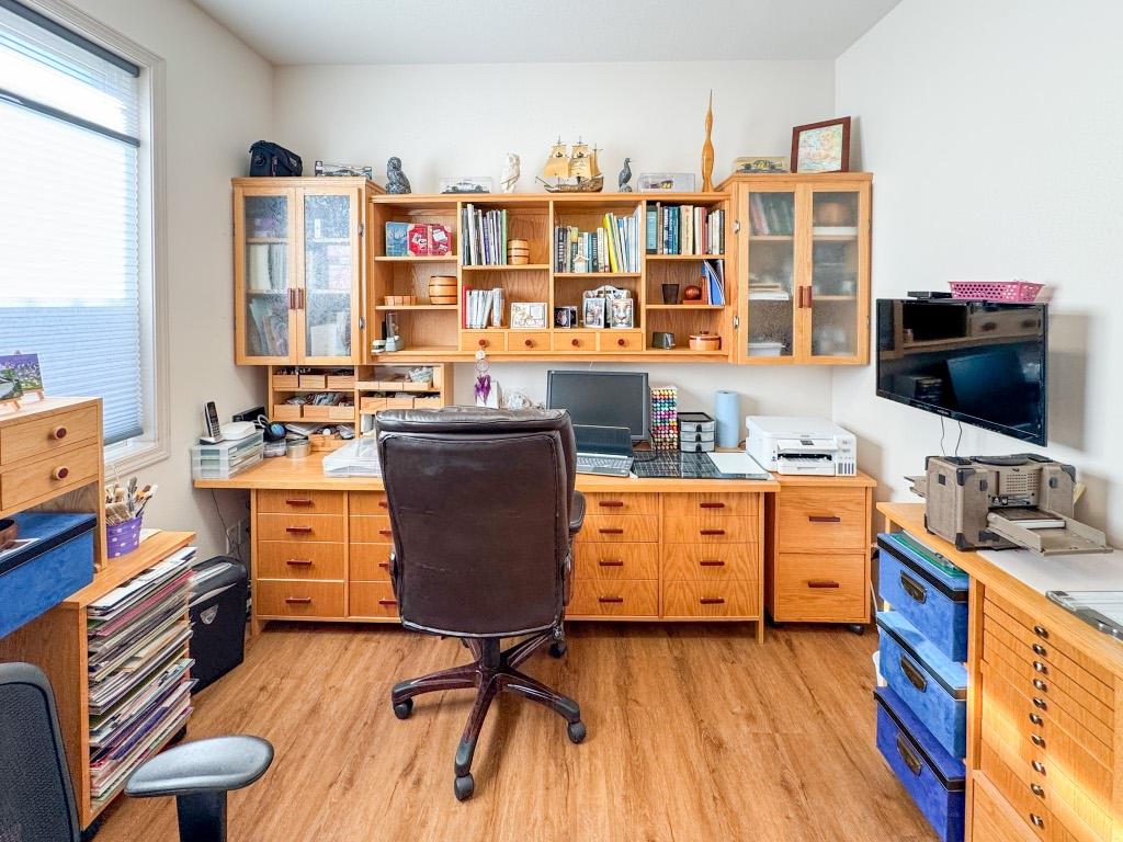 11-2 Royal Ann Court, Osoyoos, BC - Indoor Photo Showing Office