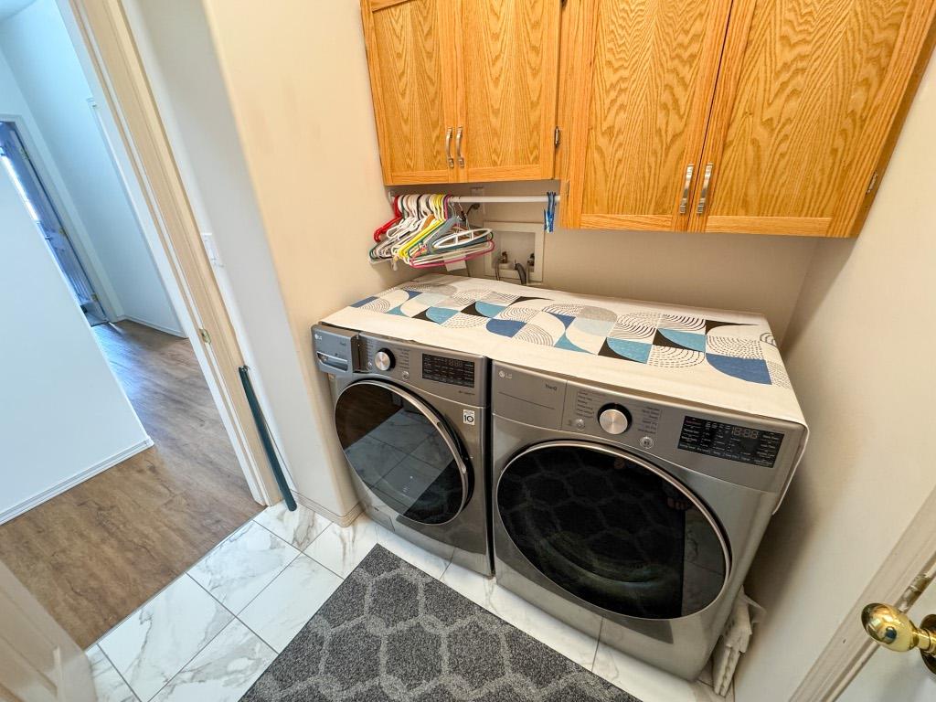 11-2 Royal Ann Court, Osoyoos, BC - Indoor Photo Showing Laundry Room