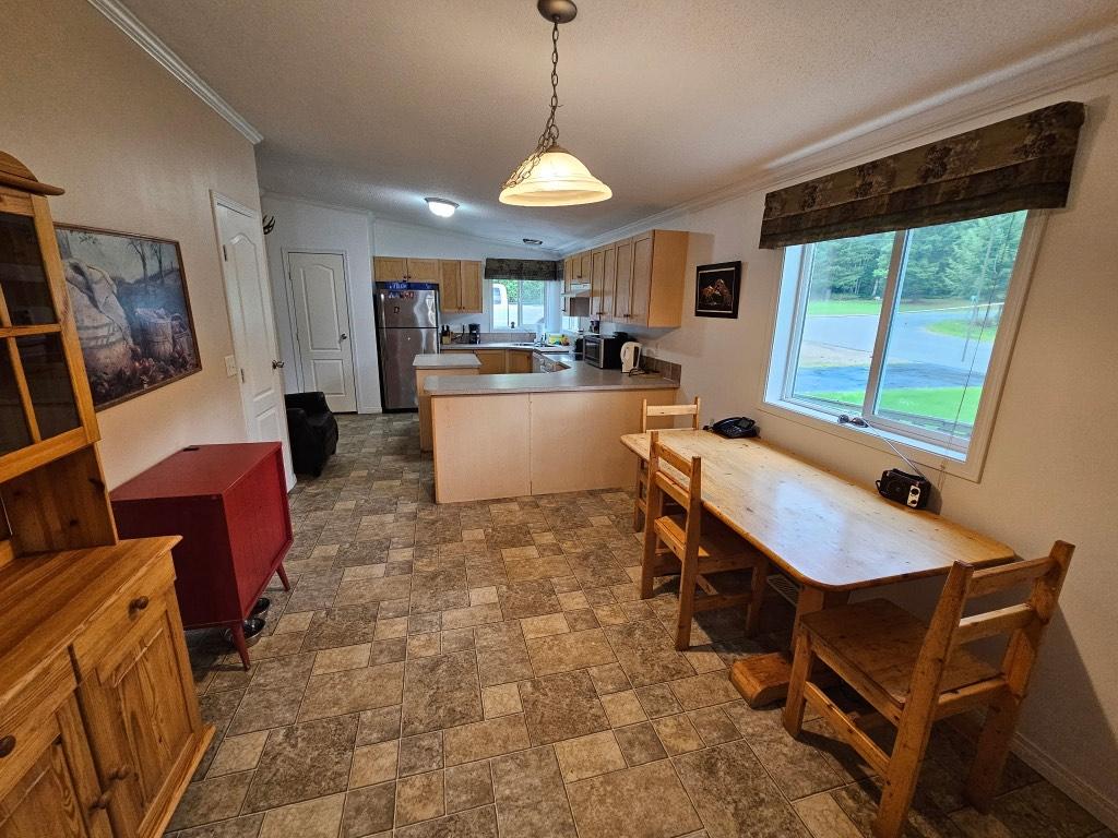 589 Fawn Road, Clearwater, BC - Indoor