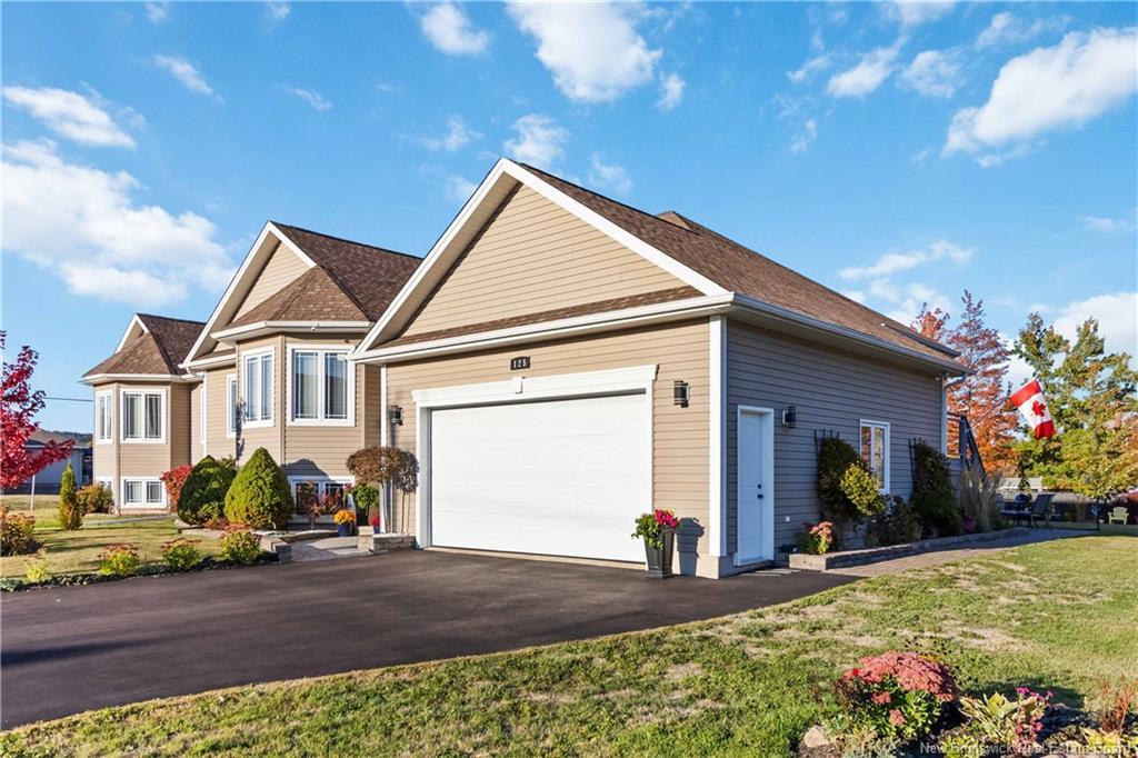 125 Oak Ridge Dr, Moncton, NB