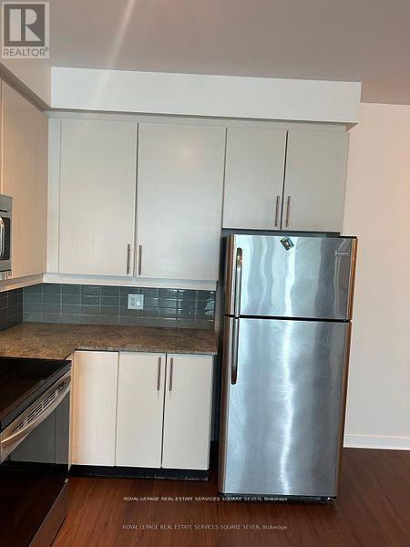 3013 - 33 Bay Street, Toronto, ON - Indoor Photo Showing Kitchen