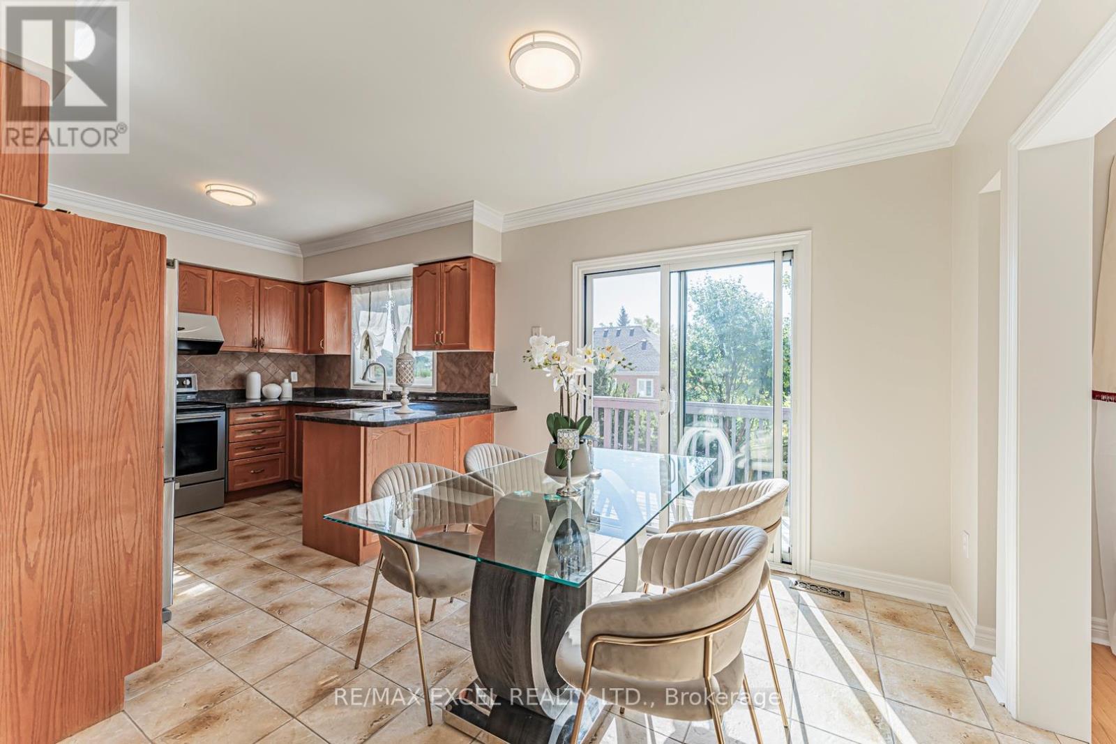 65 Falling River Drive, Richmond Hill, ON - Indoor