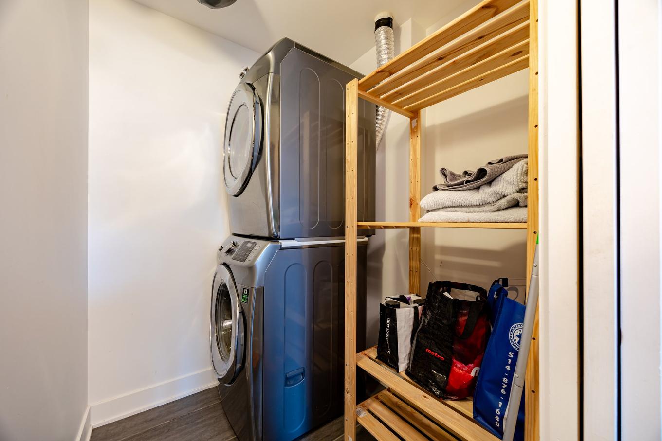 Salle de lavage - 916-190 Rue Murray, Montréal (Le Sud-Ouest), QC - Indoor Photo Showing Laundry Room