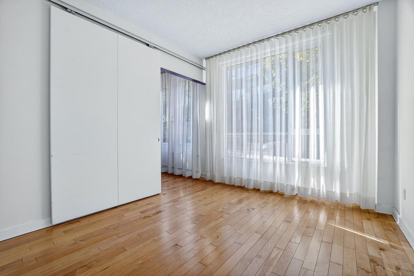 Bedroom - C-110-2281 Av. Desjardins, Montréal (Mercier/Hochelaga-Maisonneuve), QC - Indoor Photo Showing Other Room