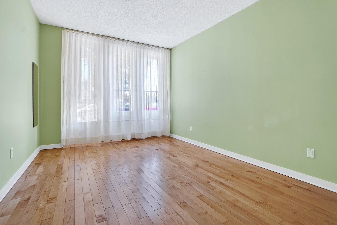 Bedroom - C-110-2281 Av. Desjardins, Montréal (Mercier/Hochelaga-Maisonneuve), QC - Indoor Photo Showing Other Room