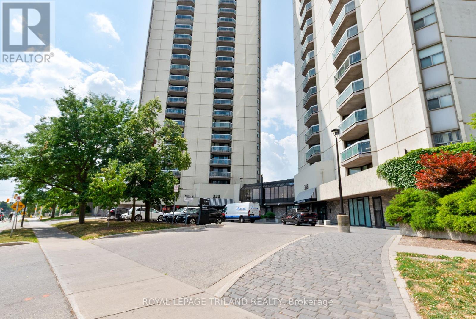 2703 - 323 Colborne Street, London East (East K), ON - Outdoor With Facade