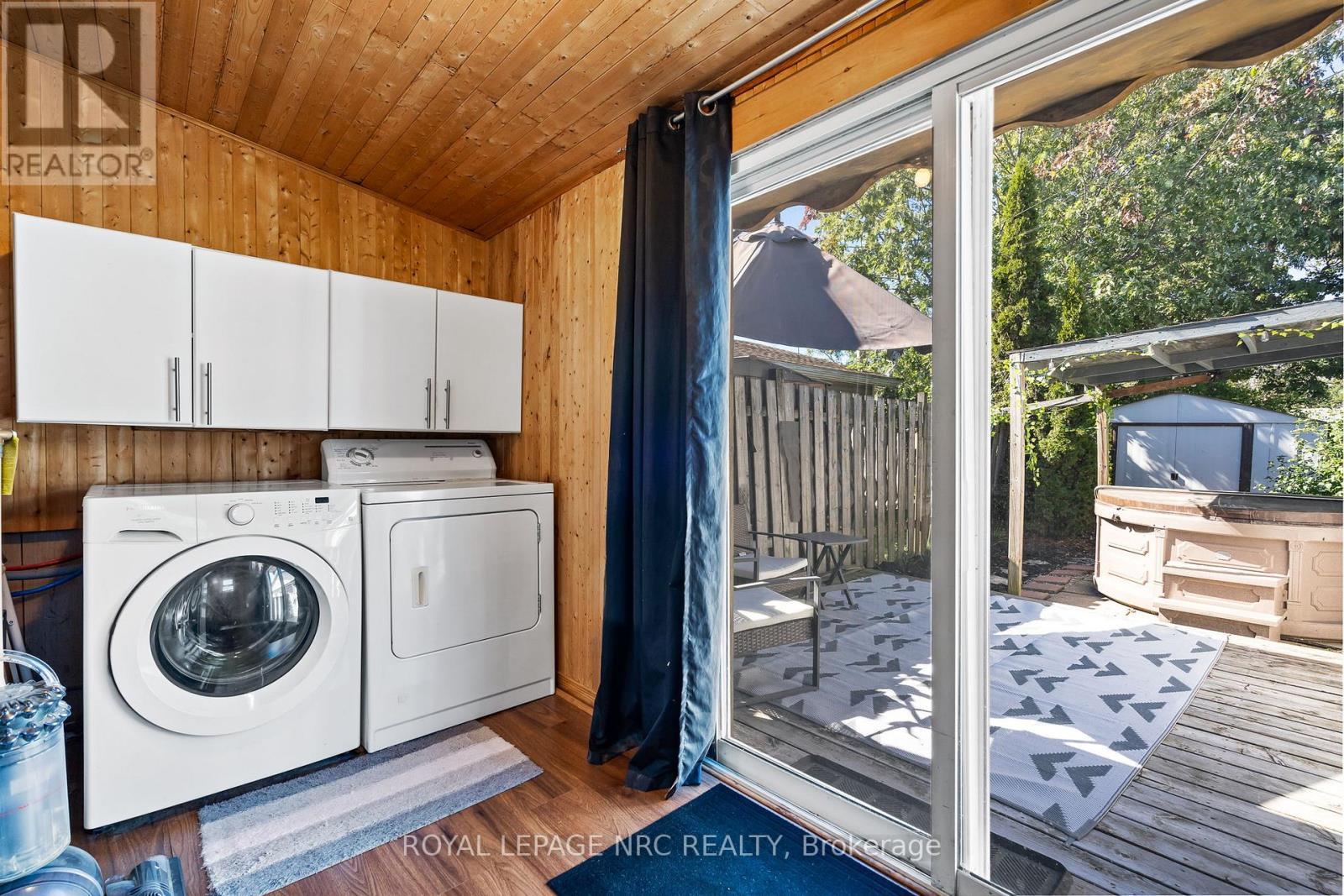 632 Steele Street, Port Colborne (Main Street), ON - Indoor Photo Showing Laundry Room