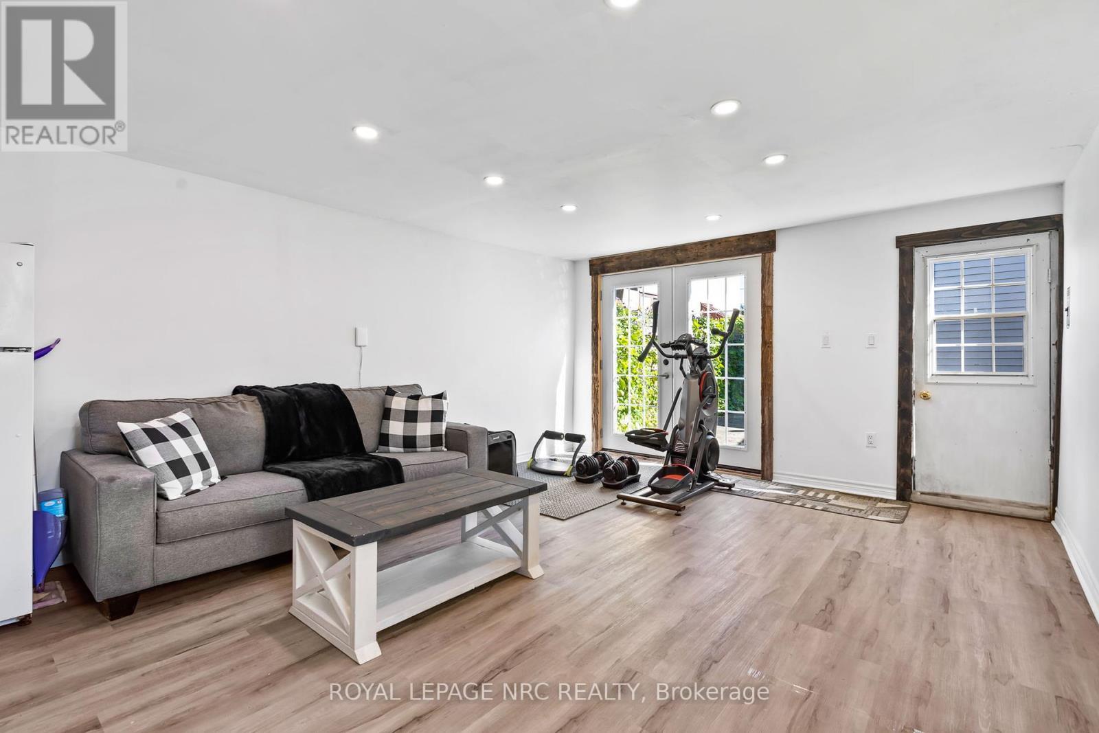 632 Steele Street, Port Colborne (Main Street), ON - Indoor Photo Showing Gym Room