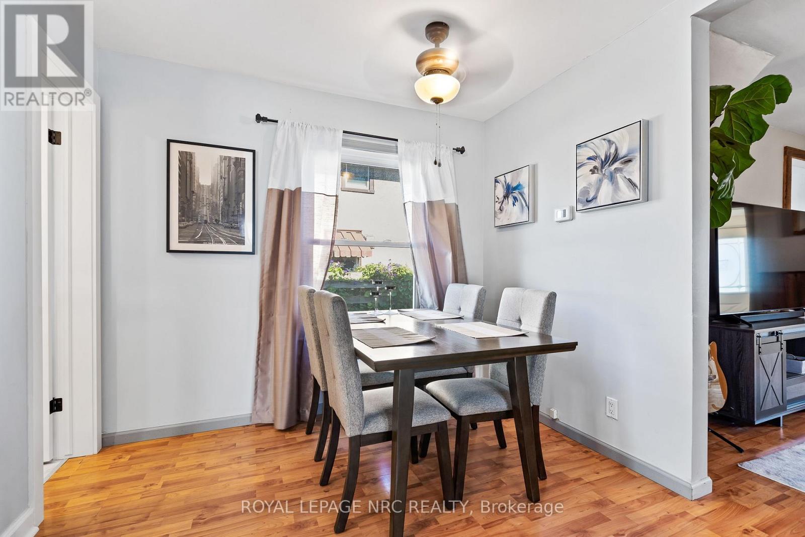 632 Steele Street, Port Colborne (Main Street), ON - Indoor Photo Showing Dining Room