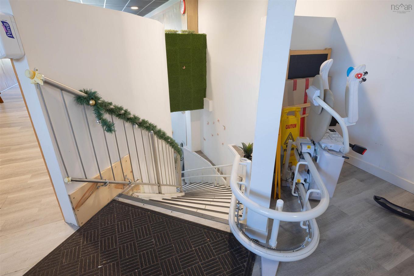 6238 Quinpool Road, Halifax, NS