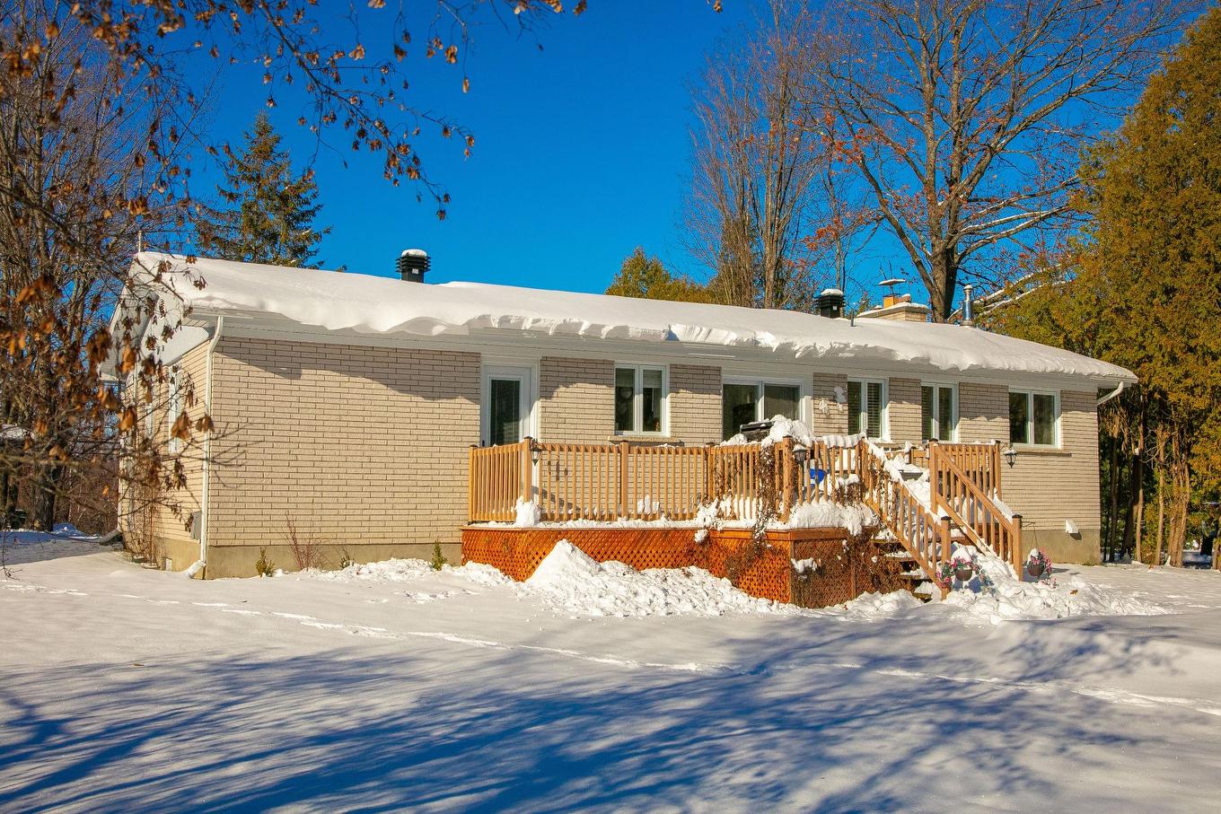 Face arrière - 1358 Rue Des Pins, Magog, QC - Outdoor