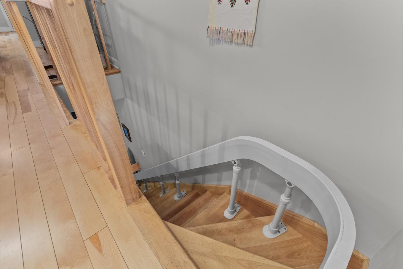 Escalier - 102-2238 Rue Cardinal, Montréal (Le Sud-Ouest), QC - Indoor