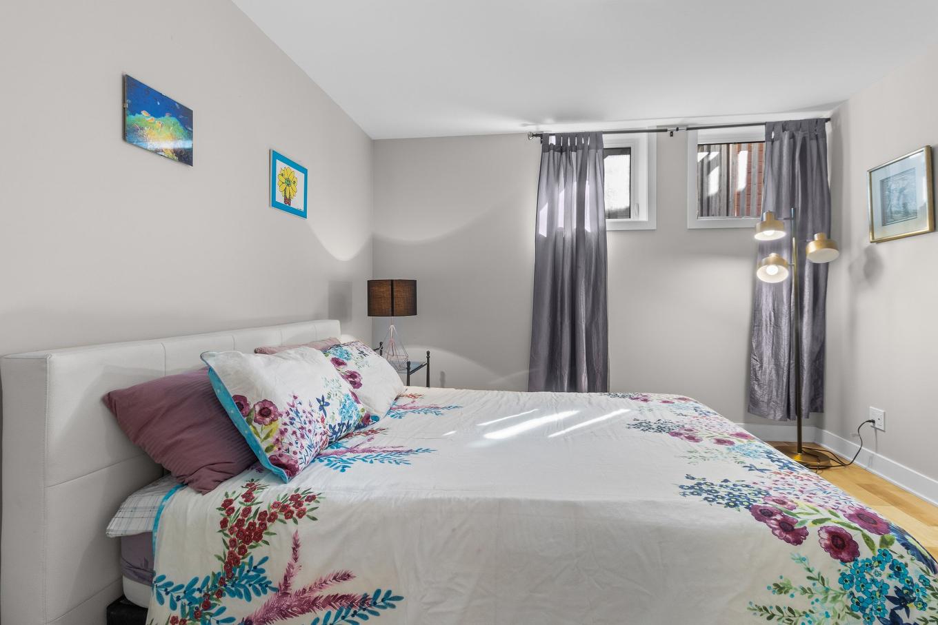 Chambre à coucher - 102-2238 Rue Cardinal, Montréal (Le Sud-Ouest), QC - Indoor Photo Showing Bedroom