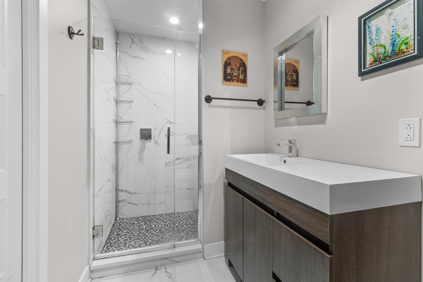 Salle de bains - 102-2238 Rue Cardinal, Montréal (Le Sud-Ouest), QC - Indoor Photo Showing Bathroom