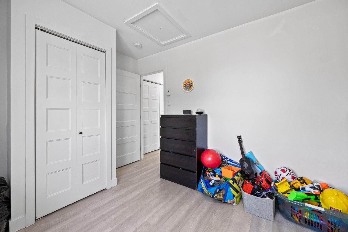 Bedroom - 5B Mtée Crooks, Grenville-Sur-La-Rouge, QC - Indoor Photo Showing Other Room