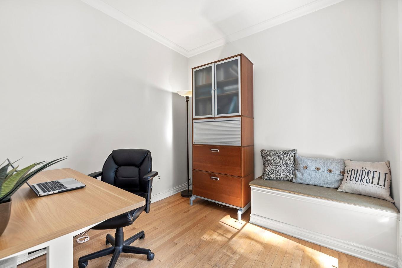 Office - 2527 Rue De La Vallée-De-La-Loire, Saint-Lazare, QC - Indoor Photo Showing Office