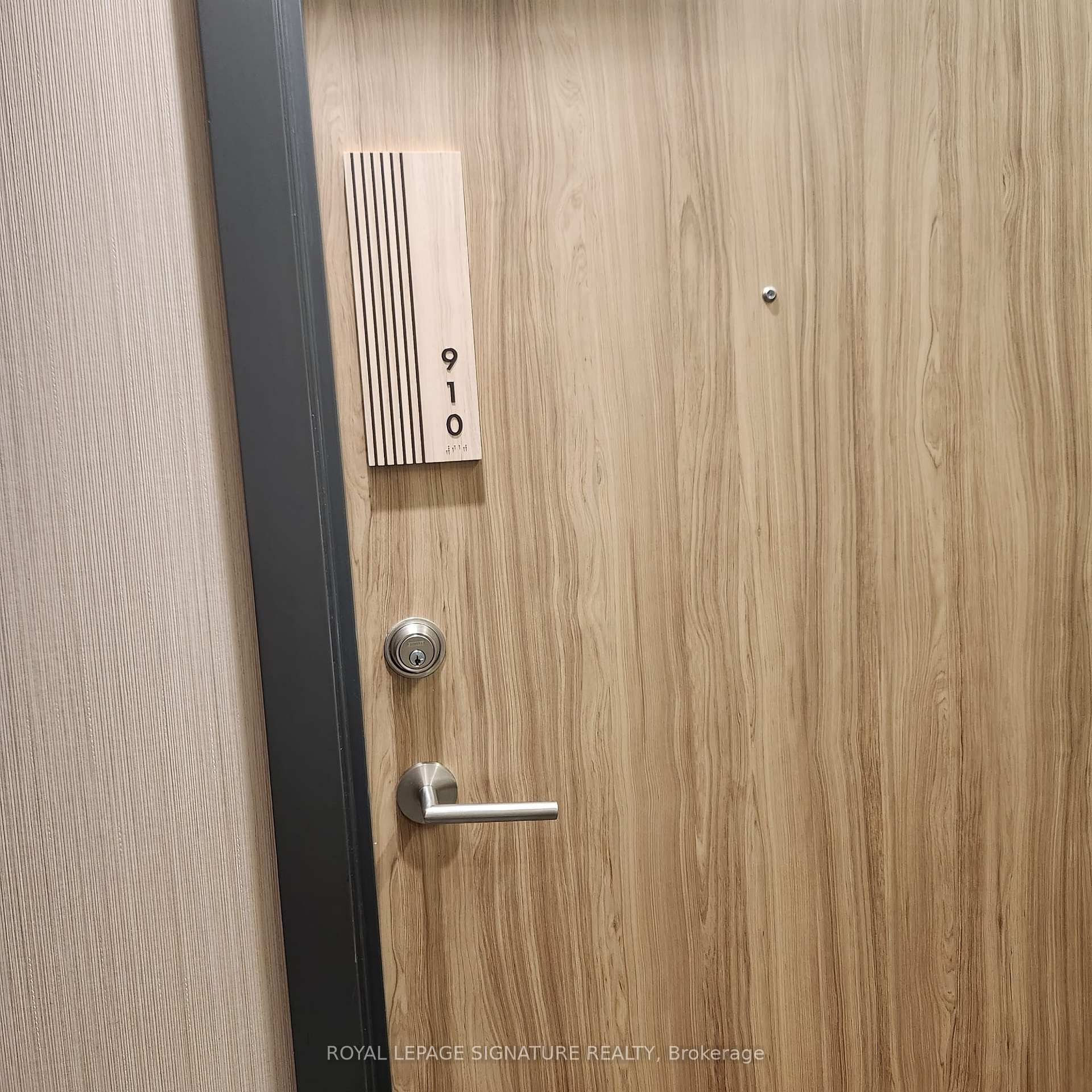 910-3100 Keele Street, Toronto, ON - Indoor