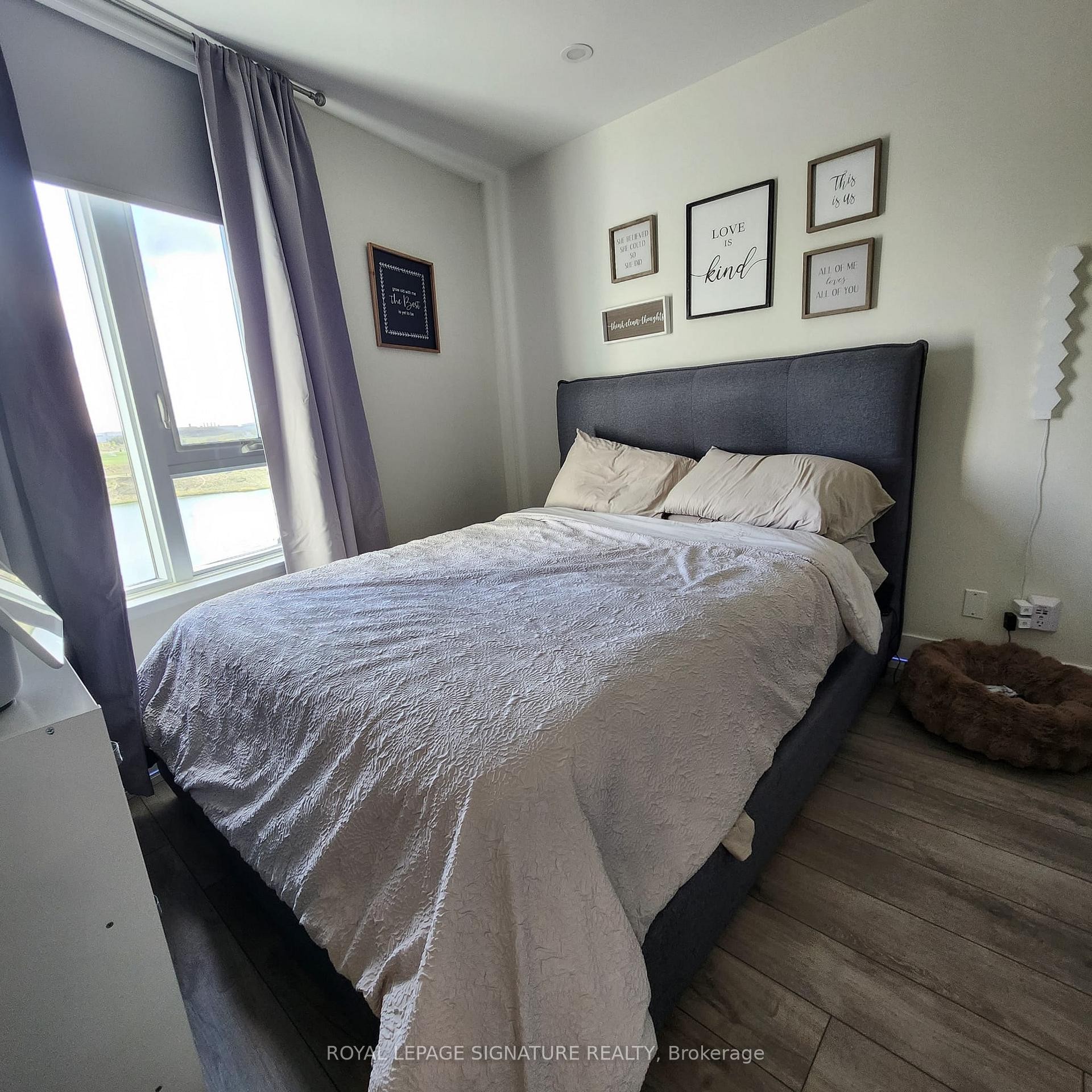 910-3100 Keele Street, Toronto, ON - Indoor Photo Showing Bedroom